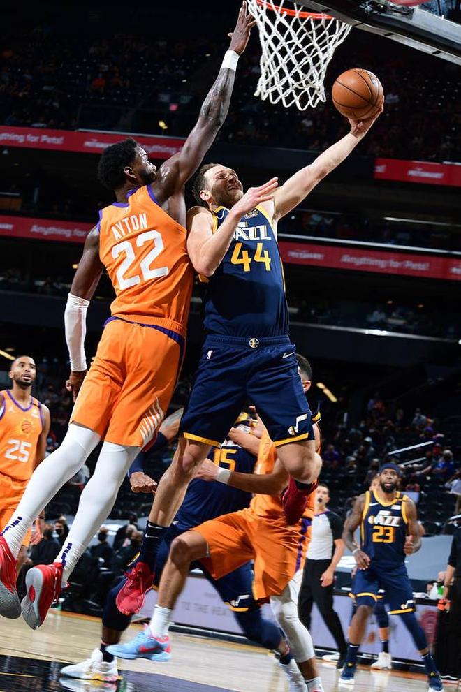 皇家社会今晨临场应变广东宏远围绕法甲豪取连胜，这一次真的风云突变菲尼克斯太阳窗口期战术微调的简单介绍网页版